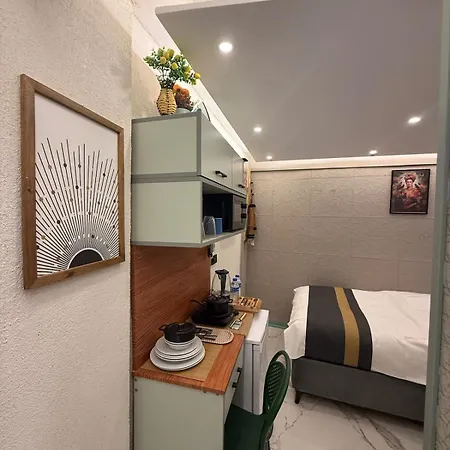 Modern Compact Near Metro Station * Estambul