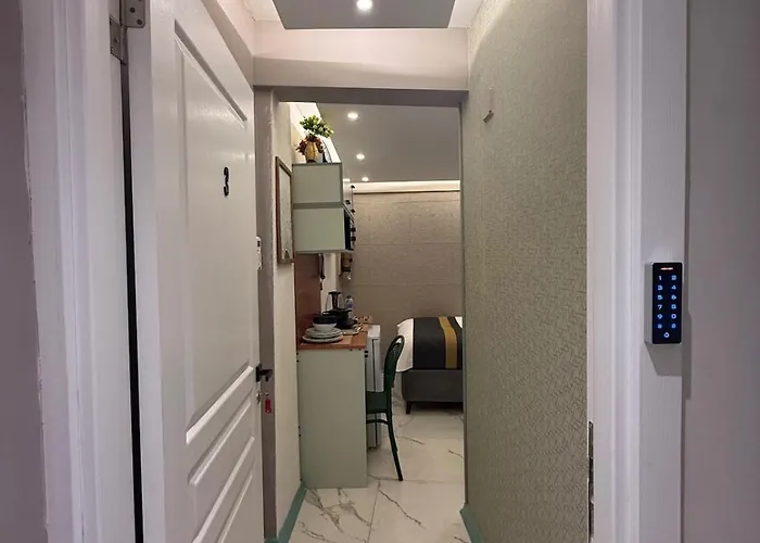 Modern Compact Near Metro Station Apartamento *